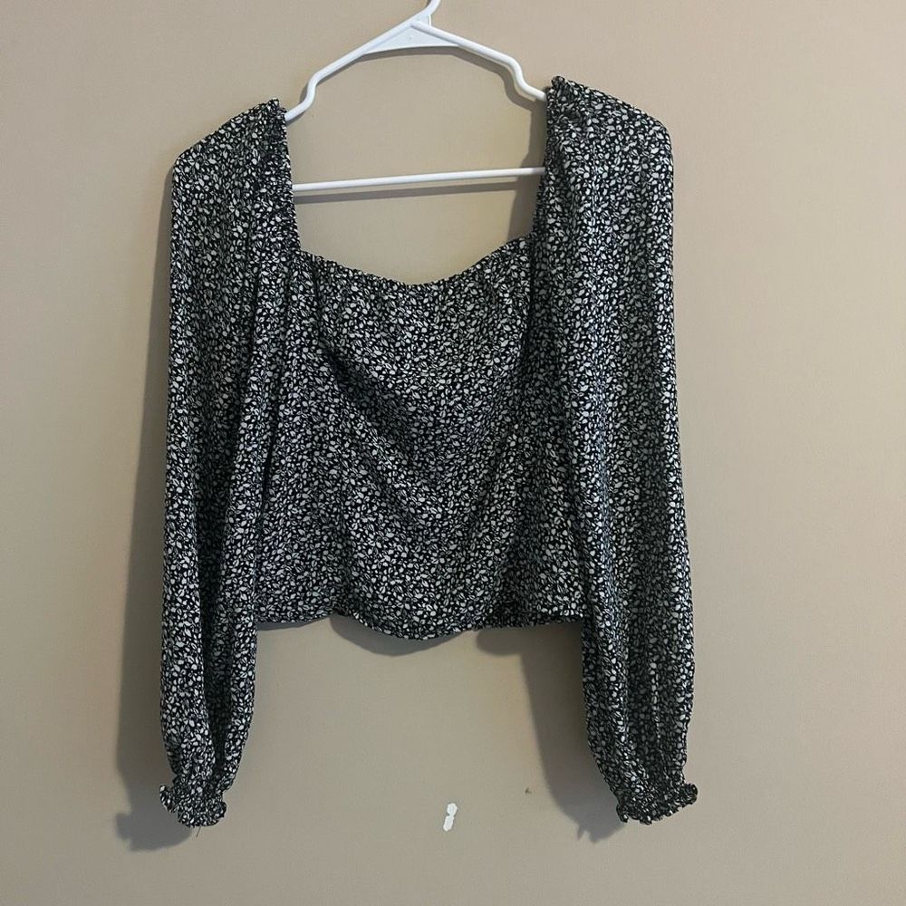 Abercrombie & Fitch Floral Print Off the Shoulder Smocked Black/White Top Small